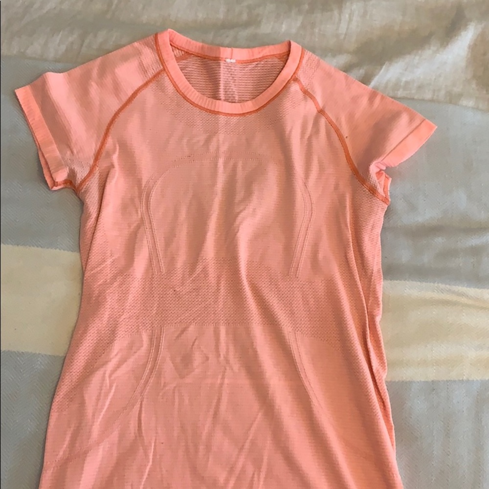Lululemon swiftly tech short sleeve crew size 8